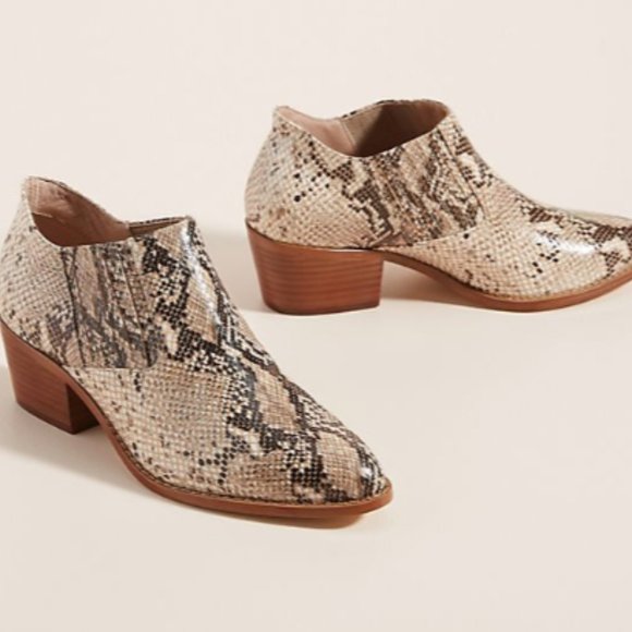 victoria short bootie